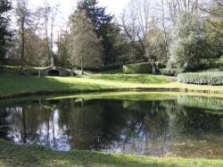 Octagonal pond at Rousham