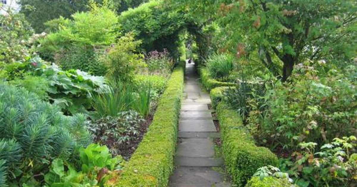 Broughton House Kirkcudbright Parks & Gardens