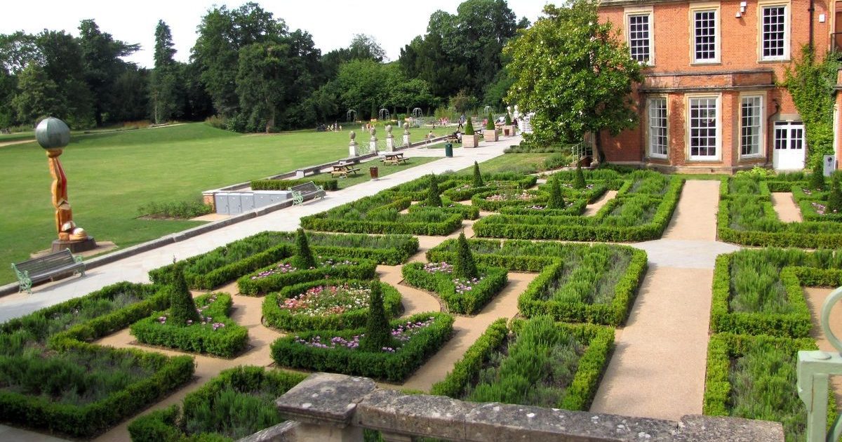 South Hill Park Bracknell Parks & Gardens