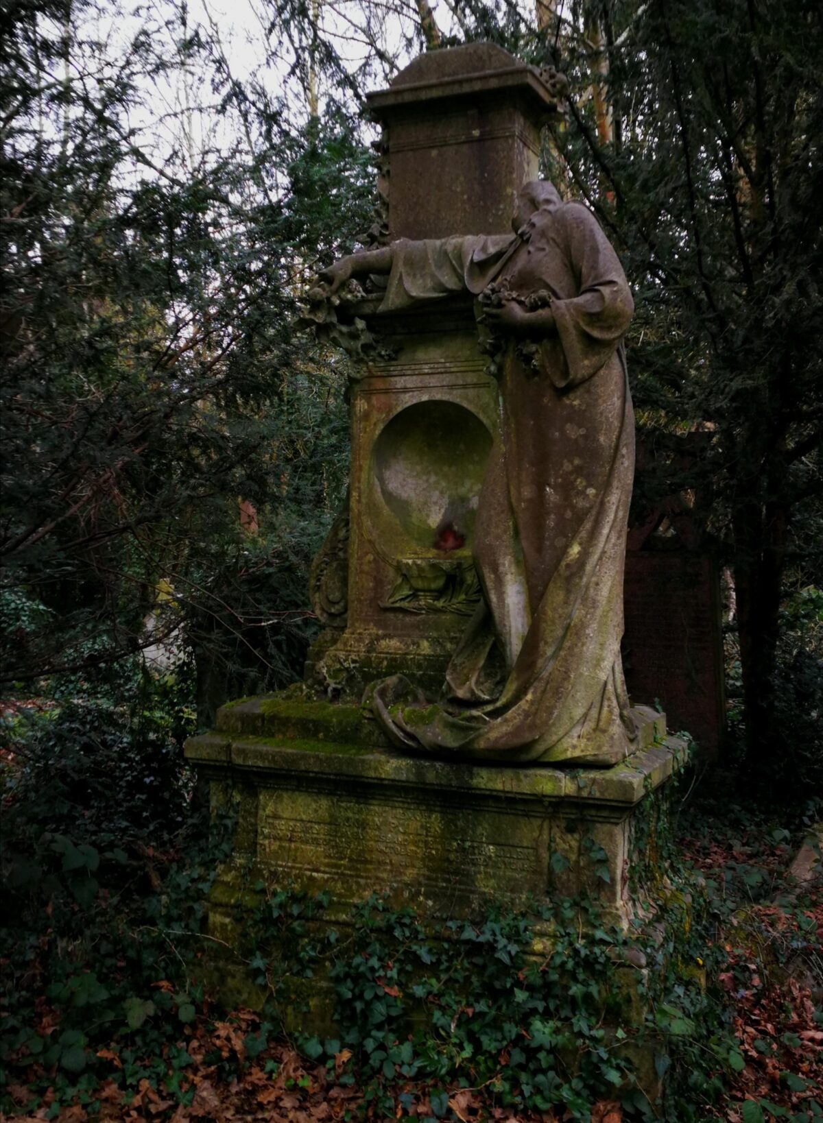 Memorial for John Pullen of 107 Castelnau, Old Barnes Cemetery
