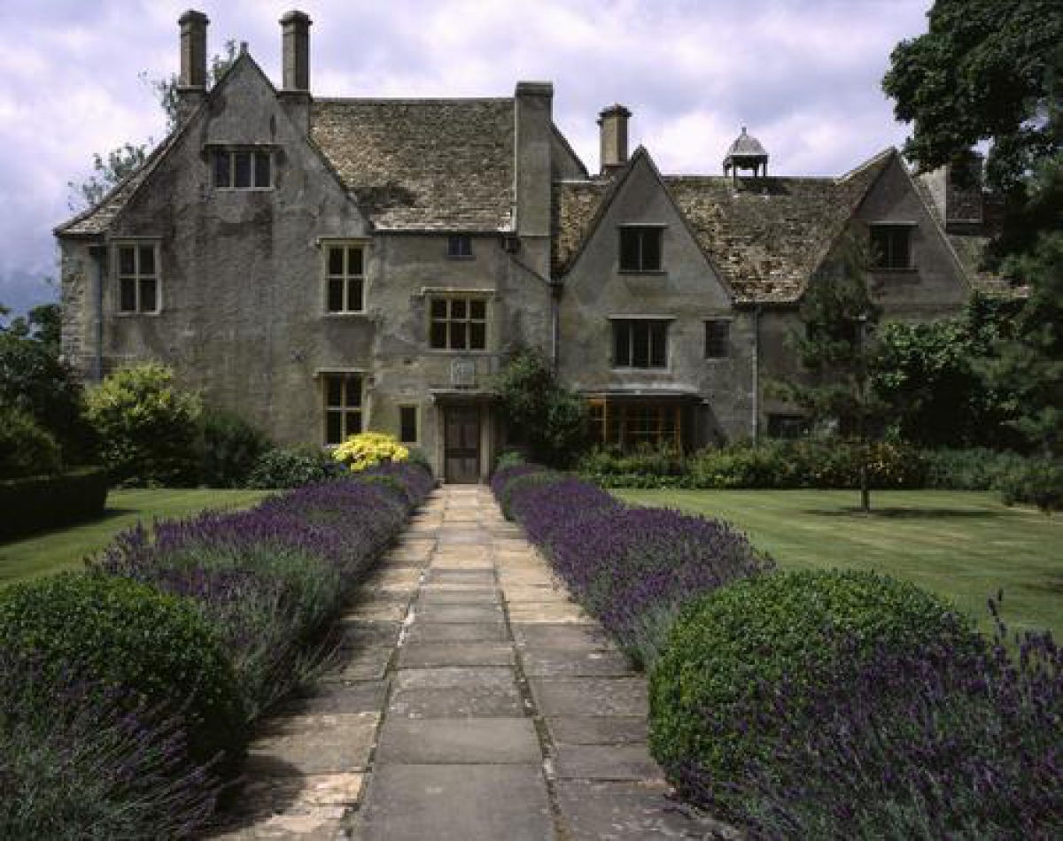 Pgds 20080203 172143 Ntpl 125403 Avebury Gardens Wiltshire