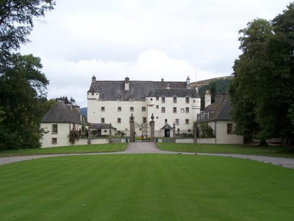 Pgds 20080714 141618 Front Of House2