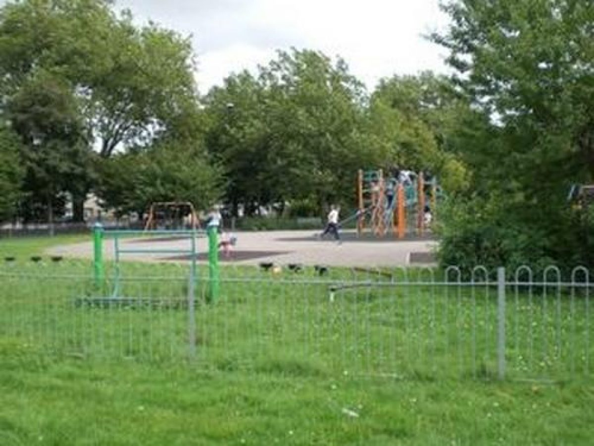 Pgds 20081016 133556 Childrens Paly Area Avonmouth Park Bristol