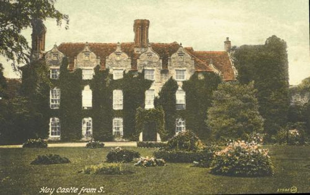 Hay Castle Parks and Gardens (en)