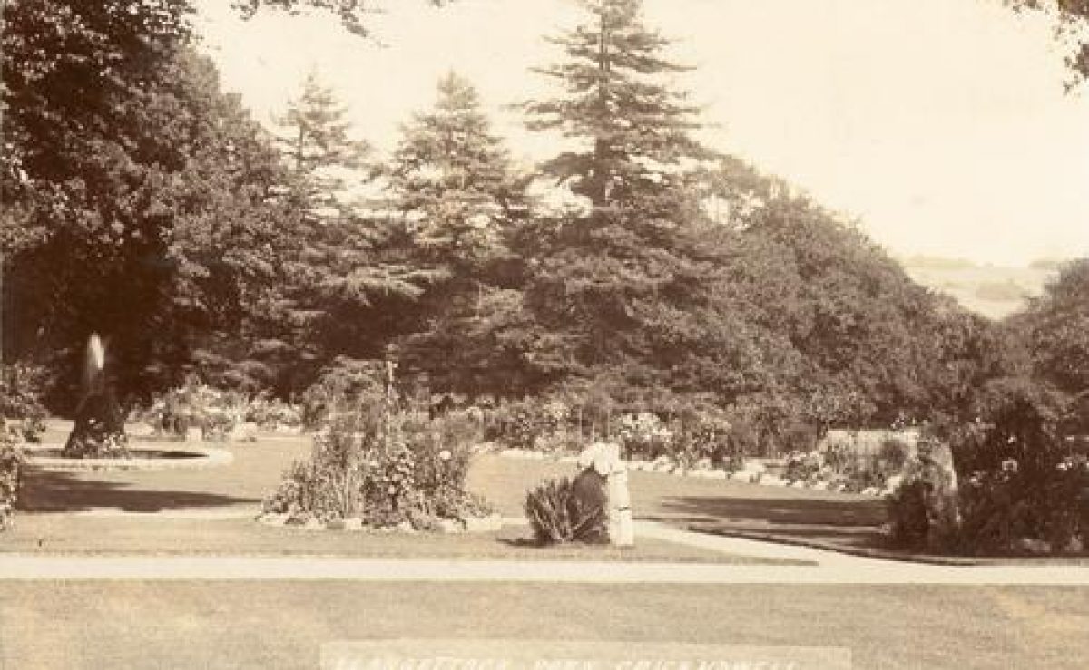 Pgds 20090116 120138 Llangattockpark 8 Crop