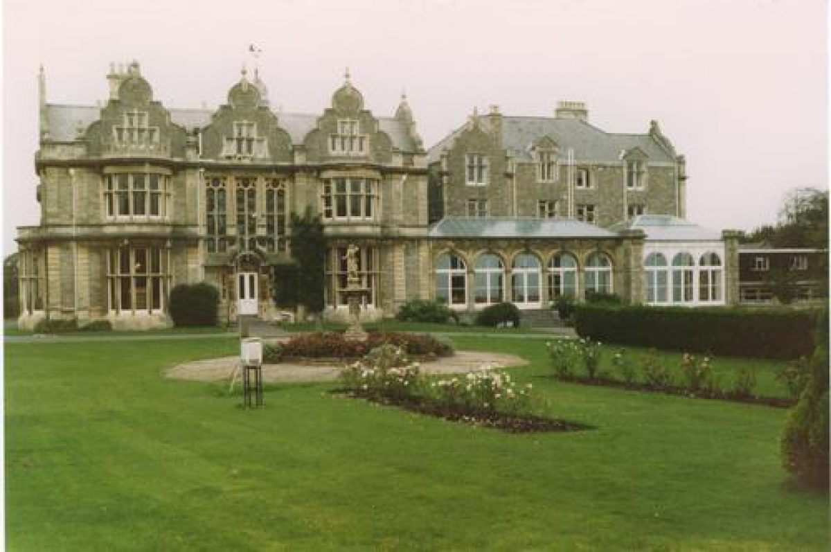 Pgds 20090216 102252 Clevedon Hall0006