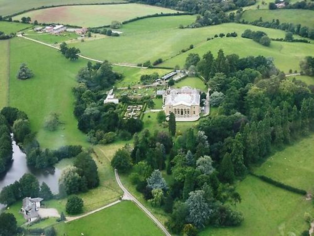 Whitbourne Hall Parks and Gardens (en)