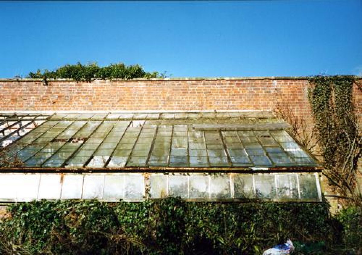 Pgds 20090816 053431 Vinery 1 Pre Restoration