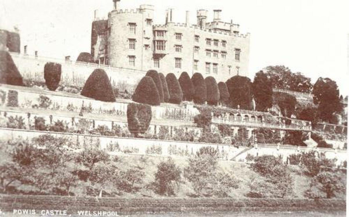 Pgds 20090829 131842 Powis Castle2