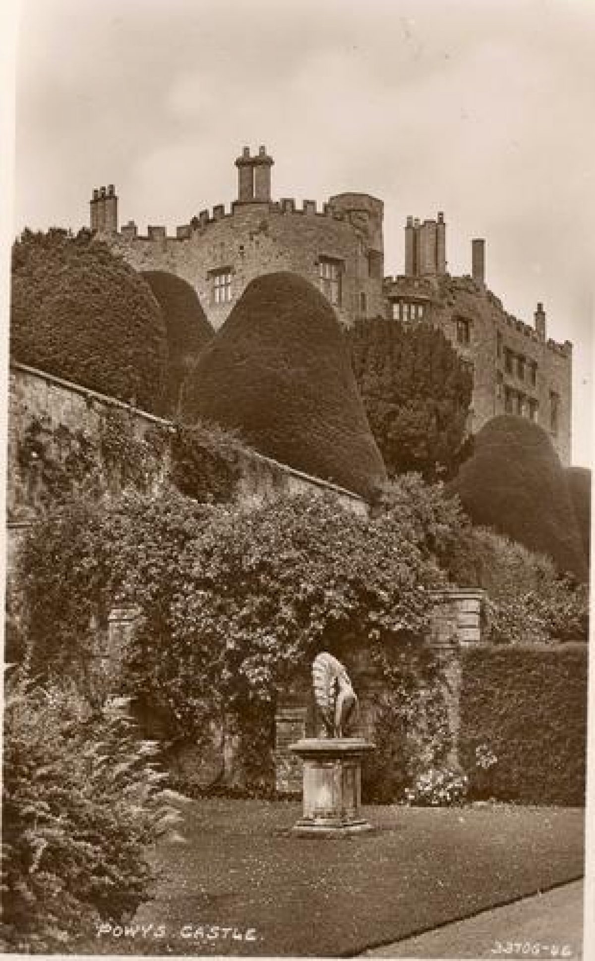 Pgds 20090829 134013 Powis Castle9
