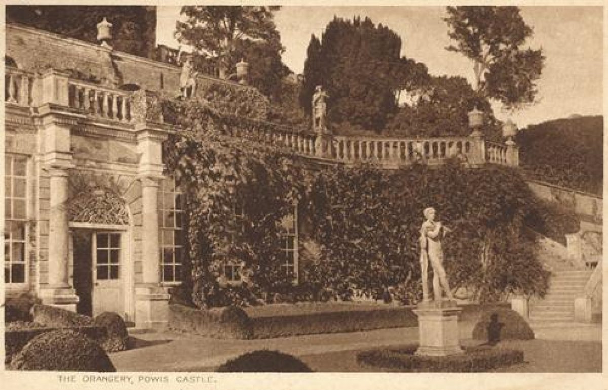 Pgds 20090829 141549 Powis Castle20