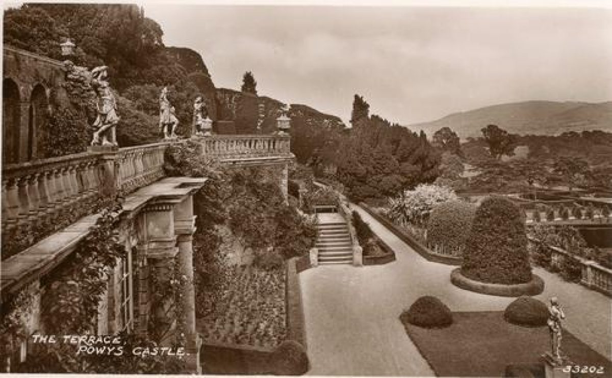 Pgds 20090829 145724 Powis Castle17