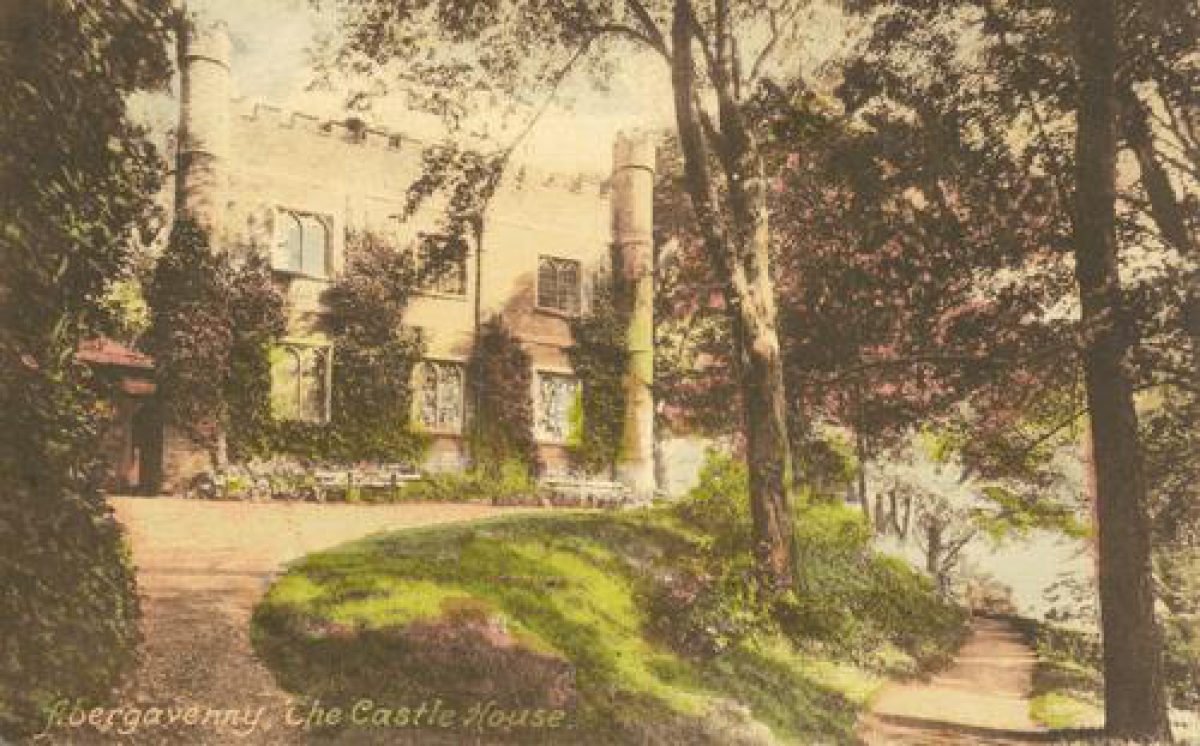 Pgds 20091017 101032 Abergavenny Castle1