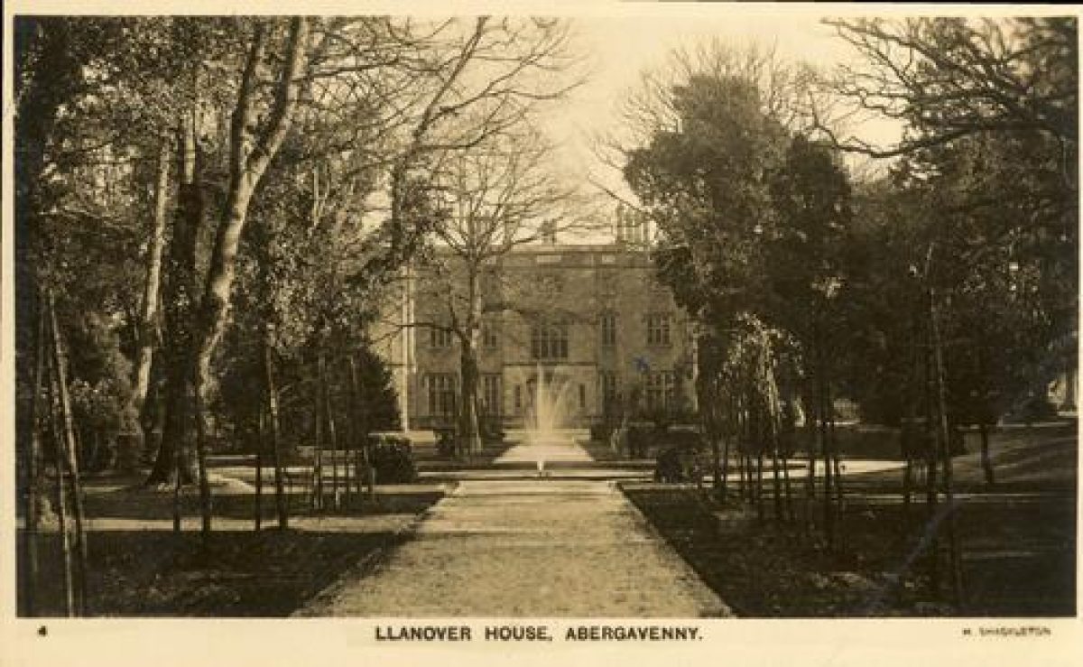 Pgds 20091017 191812 Llanover2