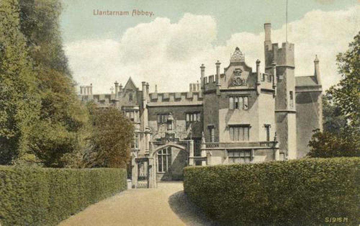 Llantarnam Abbey Parks and Gardens (en)