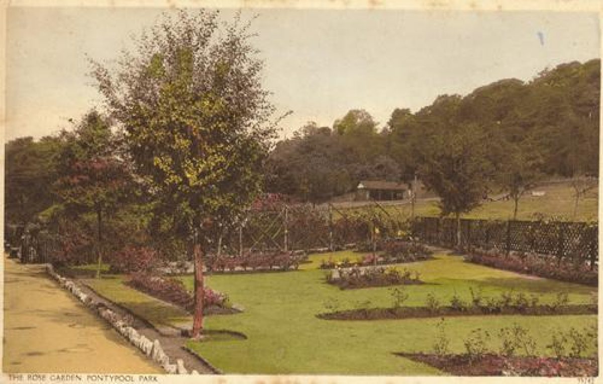 Pontypool Park Parks and Gardens (en)
