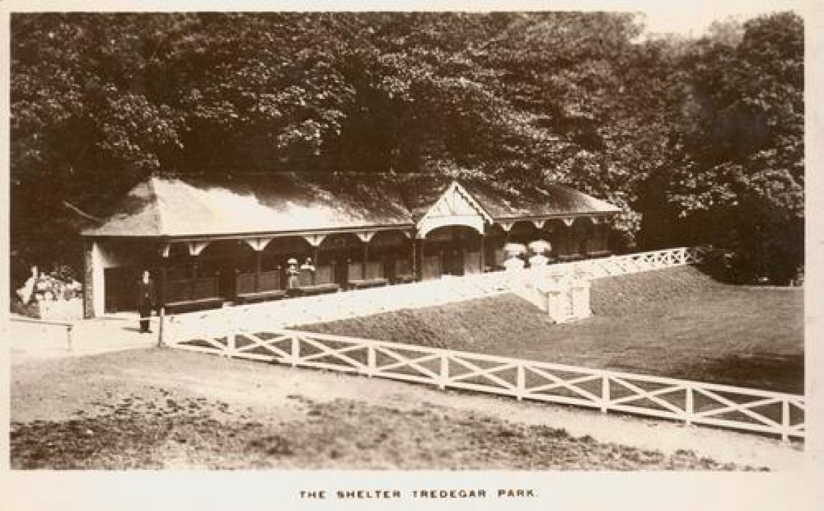 Tredegar Park Parks and Gardens (en)