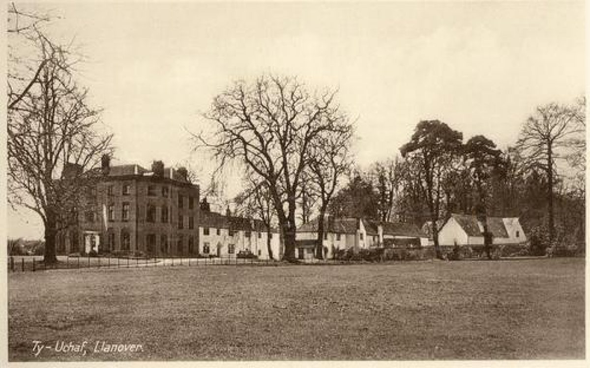 Pgds 20091020 140821 Ty Uchaf3