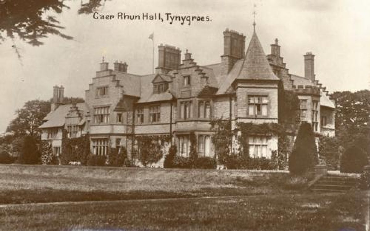 Pgds 20100120 130854 Caerhun Hall2