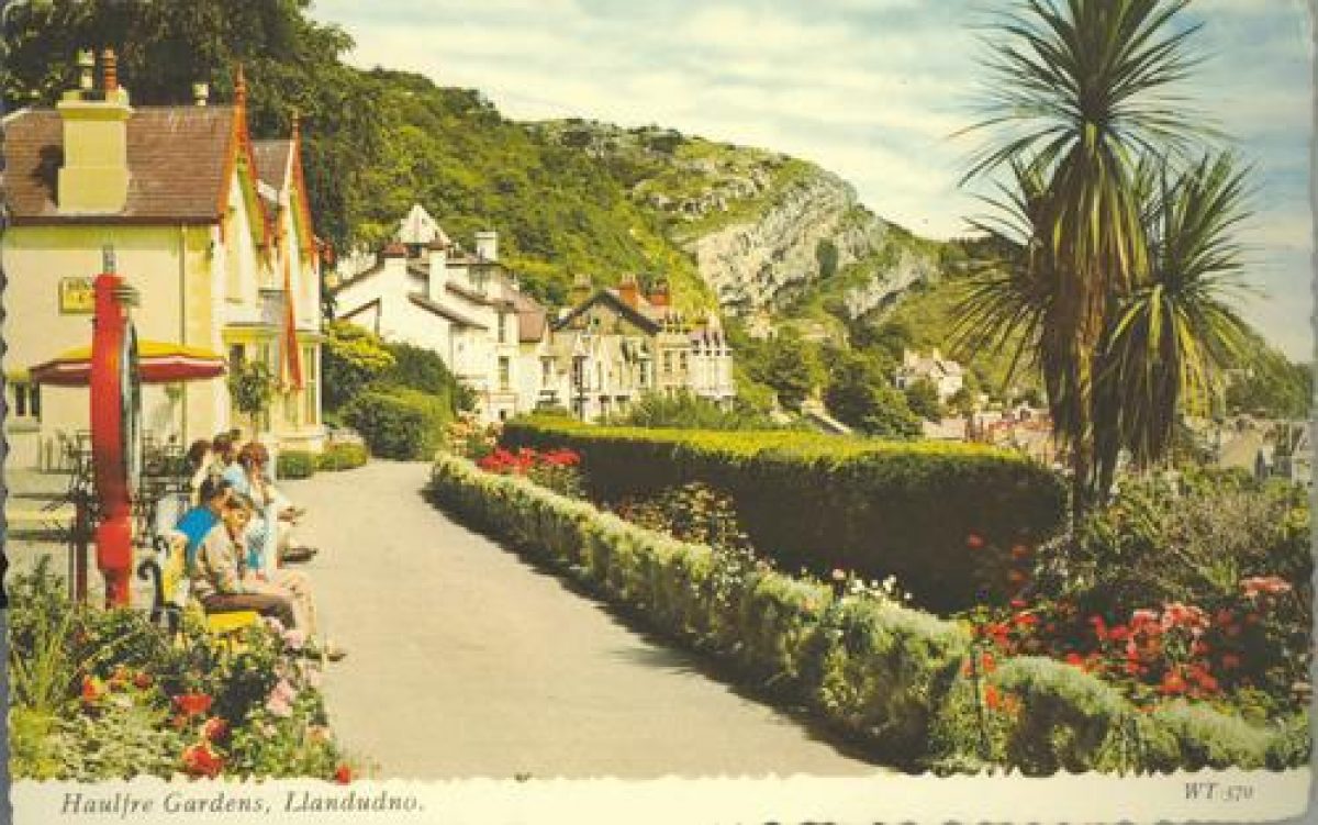 Haulfre Gardens, Llandudno Parks and Gardens (en)