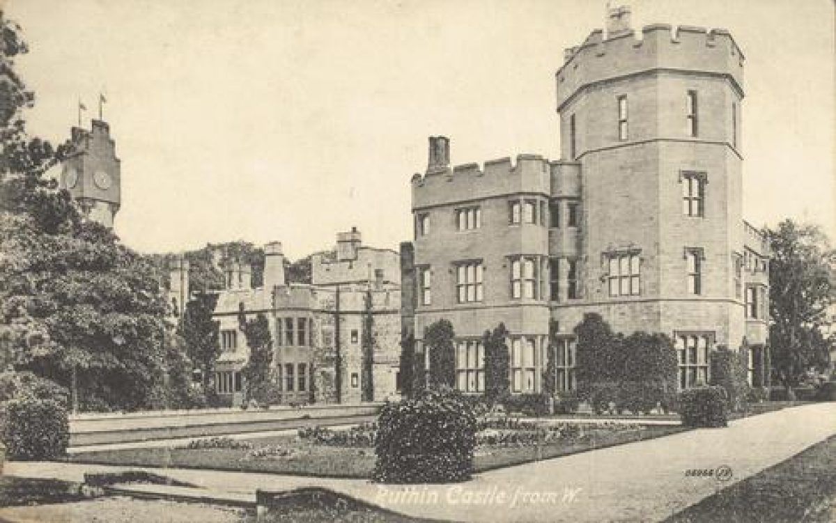 Pgds 20100413 173646 Ruthin Castle11