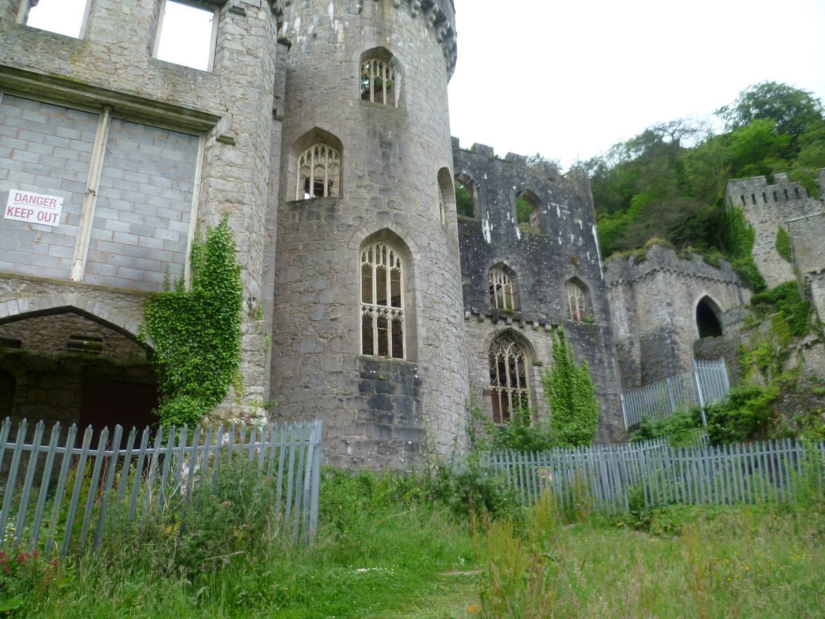 Pgds 20140708 140119 Main Front Of Csatle