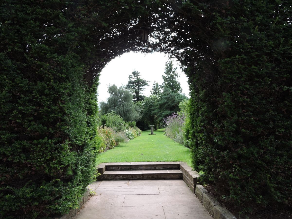 Pgds 20140822 195230 Treowen Garden Arch