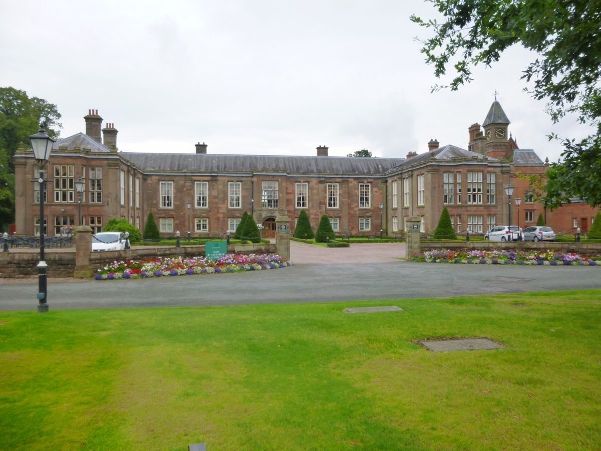 Vale Royal Parks and Gardens (en)