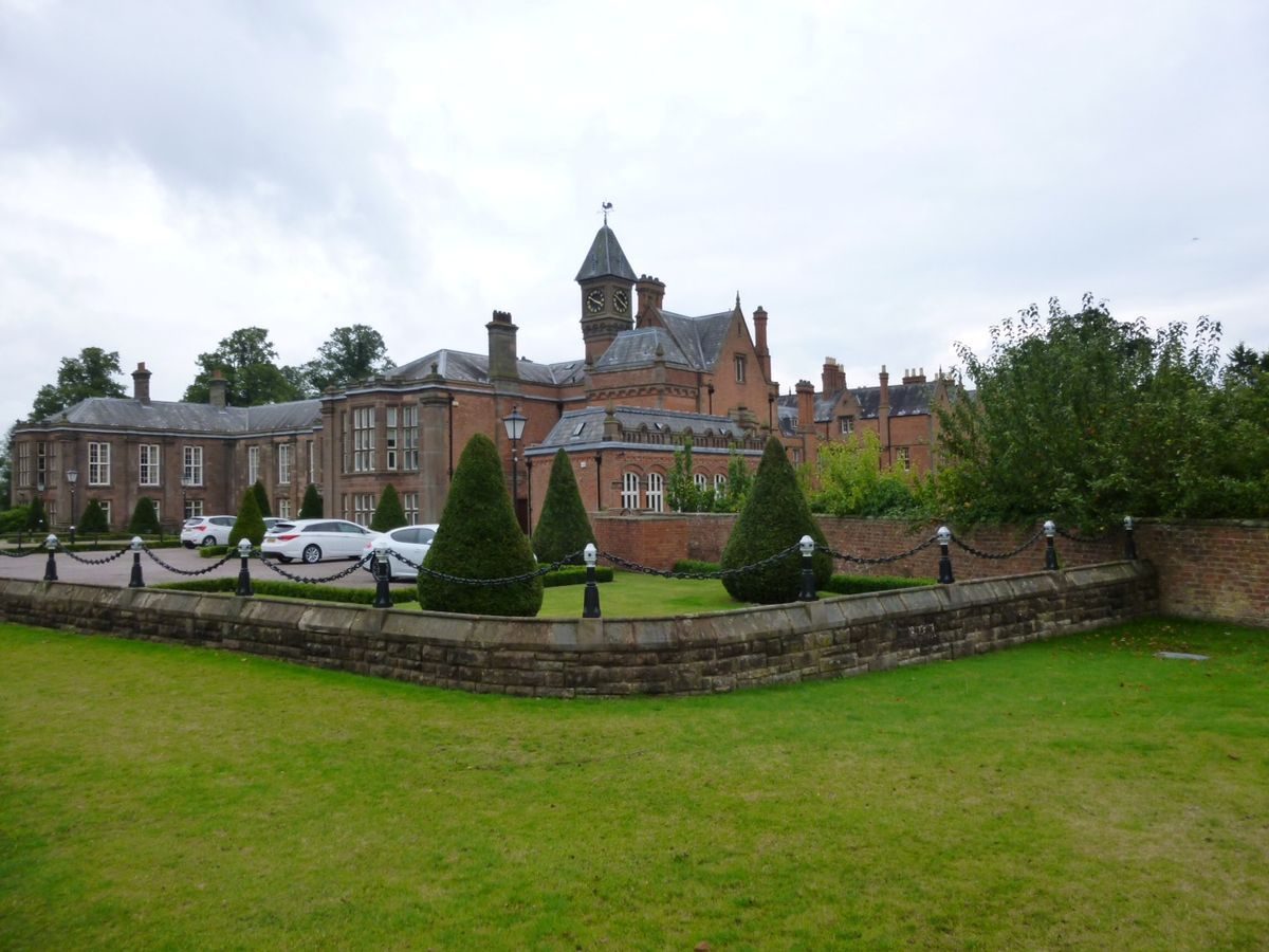 Vale Royal Parks and Gardens (en)