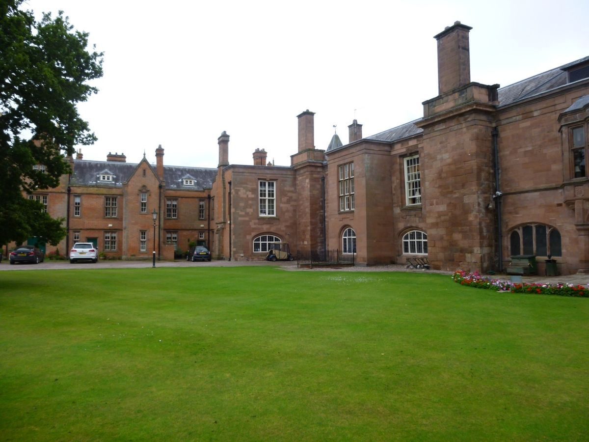 Vale Royal Parks and Gardens (en)