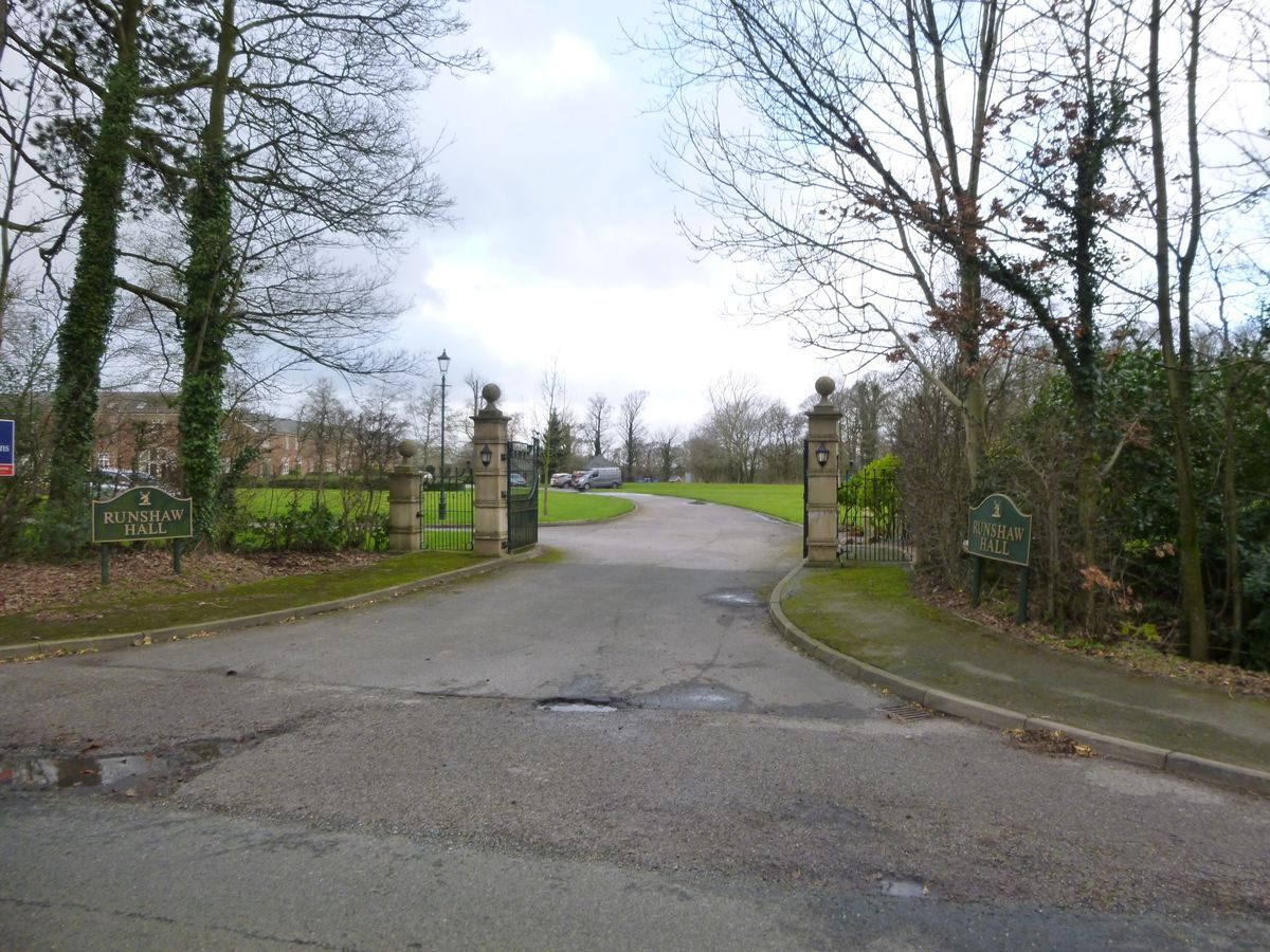 Pgds 20160201 114103 Entrance Gates And Drive